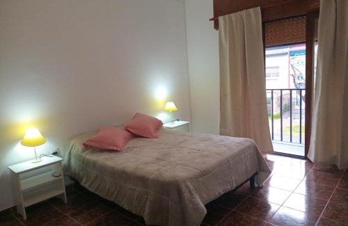 Paraná Apartamento | Amplia casa en planta alta en Av Mitre Parque Urquiza