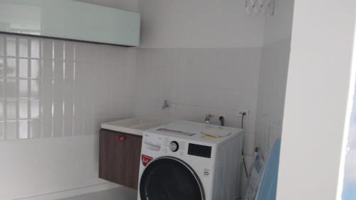 Calle 100 Apartamento | Amplio apartamento con servicios incluidos