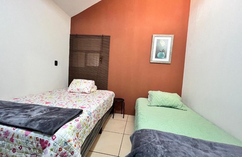 Quetzaltenango Apartamento | Amplio Apartamento, en Colonia Cerezos, Tercer nivel