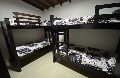 Estadio Apartamento | Amplio Apartamento Renovado 150m2 para Familias, Grupos o Delegaciones Deportivas - Estadio Atanasio Girardot