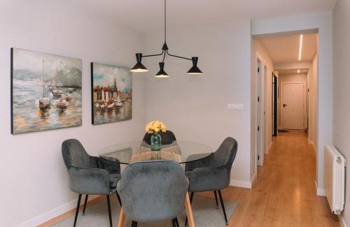 Santiago de Vigo Apartamento | Amplio con luz y encanto by CABANA Rentals
