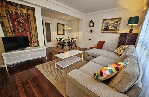 Zarautz Apartamento | Amplio piso en la playa de 135 m2 con garaje