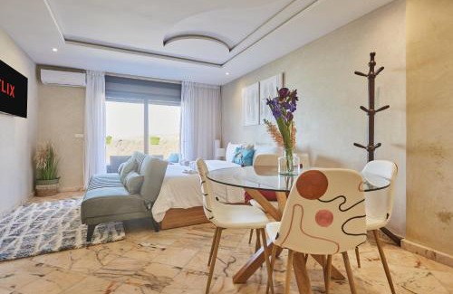 Mirleft Apartamento | Amwaj Apt - Surf and Fun Beachfront Stay With Balcony