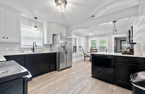 Russellville Apartamento | Amy's Place, Remolded 4 Bedroom near Arkansas Tech