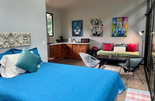 Manuel Antonio Casa | An abundance of wildlife at Jungle Glory Home Abajo