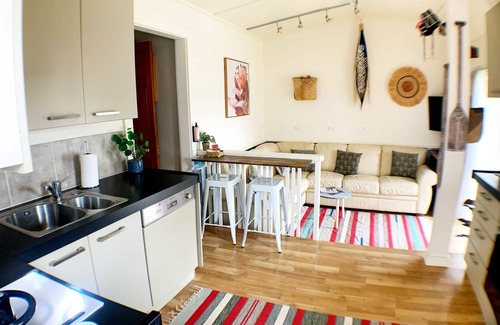Russell Casa | An Amazing Space in the heart of Russell