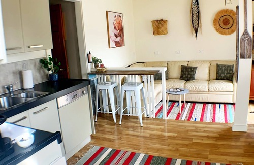 Russell Casa | An Amazing Space in the heart of Russell