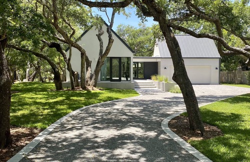 Ponce Inlet Casa | An architectural gem surrounded by beachy Oak trees! MUST SEE! New construction!
