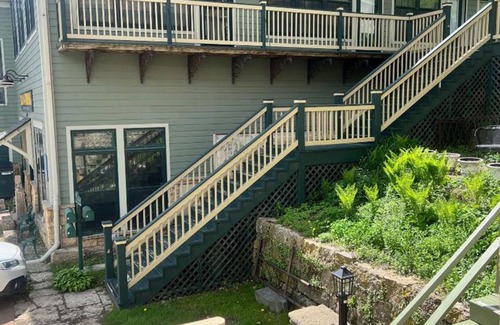Galena Apartamento | An Artistic retreat in the heart of downtown Galena