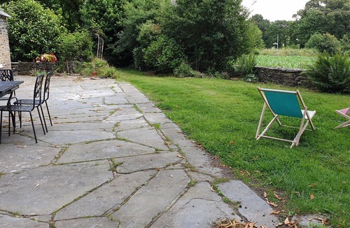 Plelauff Casa | Una auténtica granja, en una zona verde.