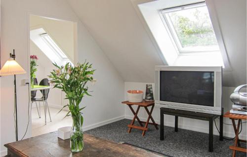 Gudhjem Apartamento | An Awesome Apartment In Gudhjem With 2 Bedrooms And Wifi