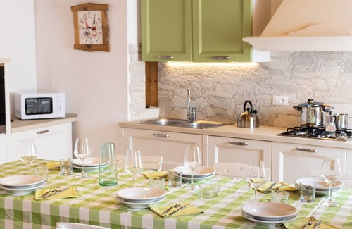 Lateis Apartamento | An elegant and cozy retreat for your lake getaway
