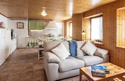 Lateis Apartamento | An elegant and cozy retreat for your lake getaway