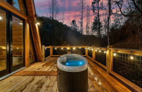 Sevierville Casa | An Escape to the Forest, A Smoky Mountain A-Frame Cabin, Couple's Romantic Get-away!