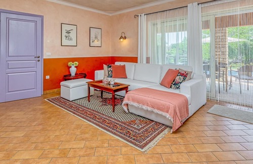 Sumber Cabina | Encantadora casa de campo en Nedescina con piscina