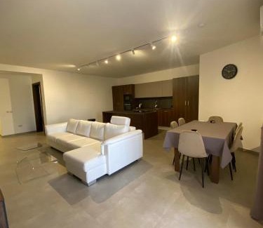 Gudja Apartamento | An immaculate 3 bedroom apartment in Gudja