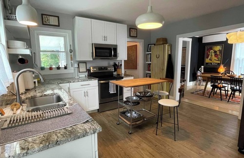 Great Barrington Casa | An In-Town Beauty with Late Checkout
