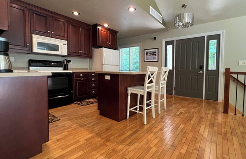 Sturgeon Bay Casa | An Oasis in the Woods