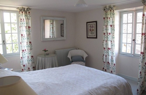 Marcillac-la-Croze Otro | Espléndidamente restaurado casa en idilio rural con preciosas vistas y piscina privada