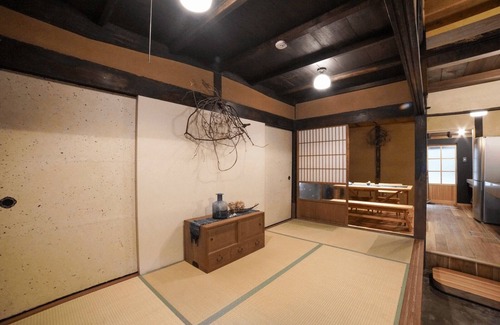 Yunotsucho Yunotsu Casa | An old folk house in the back alley of a hot sprin / Oda Shimane