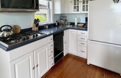 West of Town Cabaña | An Unforgettable Romantic Retreat at Hidden Meadow Cottage for two adults