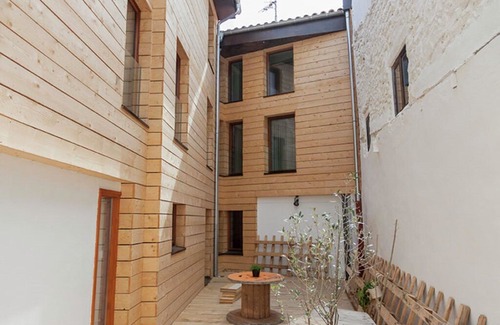 Ibero Villa | An unique experience in a country house near Pamplona