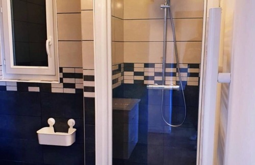 La Villette Apartamento | an urban escape in the heart of Marseille
