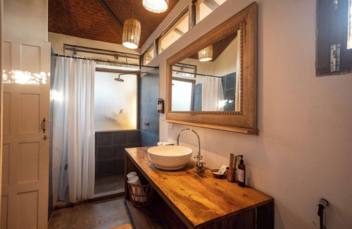 Ashvem Complejo | Anahata Retreat Beach front resort