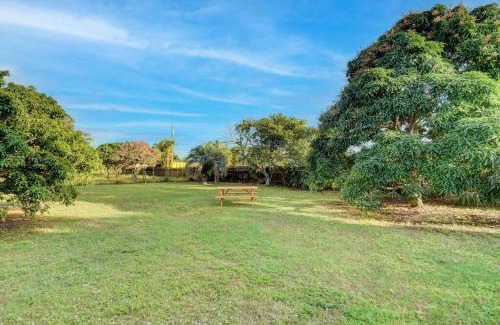 Lake Worth Casa | Ananda Farmhouse and Retreat.