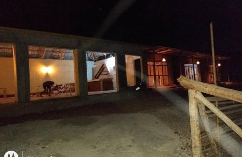 Mto wa Mbu Hotel | Anapa Lodge and Camp