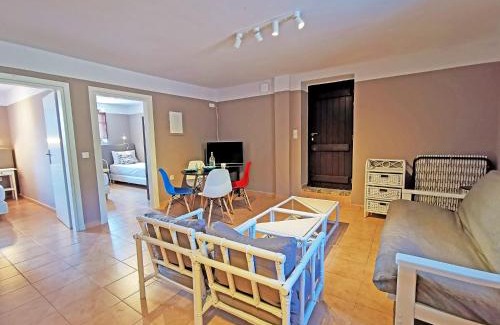 Omales Casa | Anaroussa Diros Apartment
