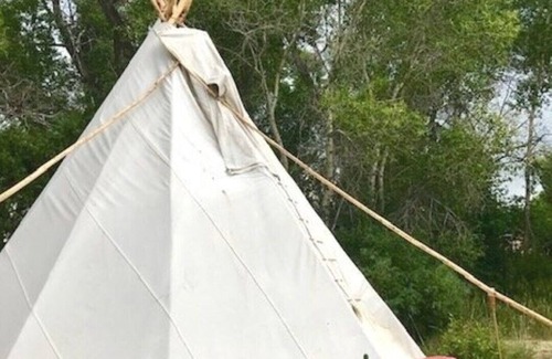 San Cristobal Alquiler De RV | ANASAZI TIPI