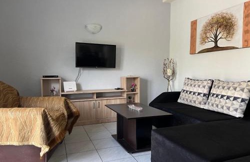 Nea Peramos Casa | Anastasia’s Home
