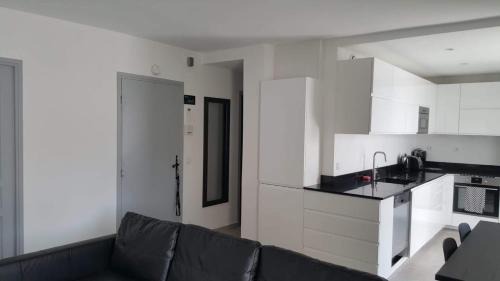 Saint-Mandrier-sur-Mer Apartamento | Anatole - T3 - Moderne - Climatisé - 1er étage - Très grande terrasse 35 M2 - Vue magnifique et dégagée