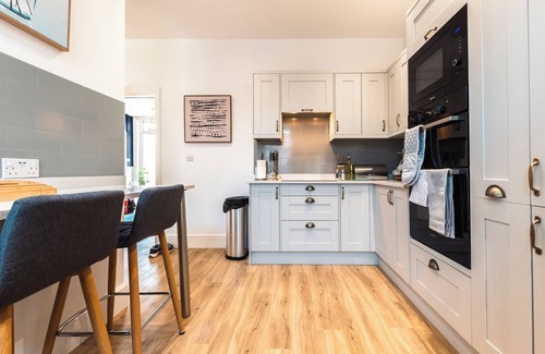 Weymouth Cabaña | Anchor House