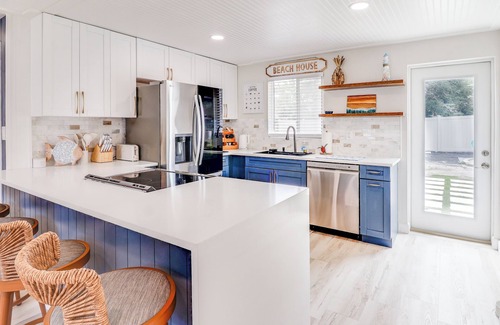 New Smyrna Beach Casa | Anchor Inn Paradise - Pet Friendly Beach Home!