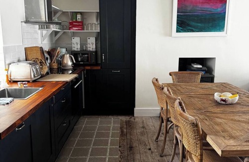 Kinsale Casa | Anchor & Nest - 4 bedroom seaview house in Kinsale