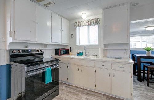 Grayland Apartamento | Anchor's Away Cottage Studio by the Sea w fireplace