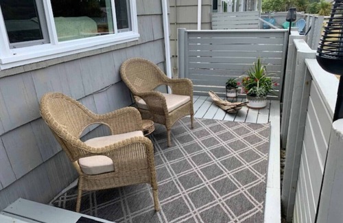 Long Beach Cabaña | Anchorage Cottages Unit 4 Dog Friendly and close to the beach