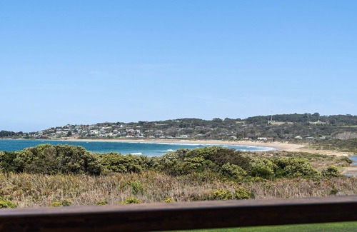 Apollo Bay Casa | Anchorage - rare property on ocean side of the Great Ocean Road