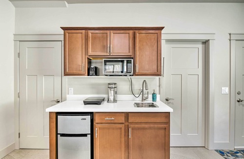 Hillside East Apartamento | ¡NUEVO! Pacífica Anchorage Escape ~ 14 millas al centro