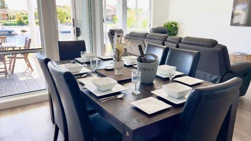 Yamba Casa | Anchorage Waterfront unit in Yamba