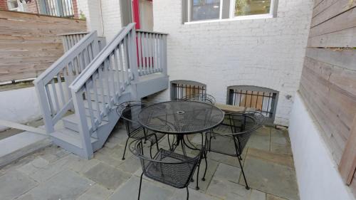 Northeast Casa | Anchored Abode - Family Friendly Cap Hill