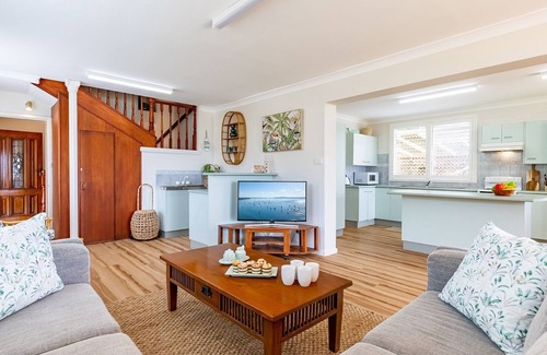 Fingal Bay Casa | Anchored at Fingal Bay, 80 Marine Drive