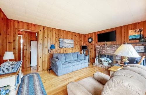 Bass River Casa | Anchors Await