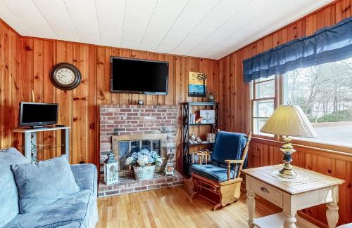 Bass River Casa | Anchors Await