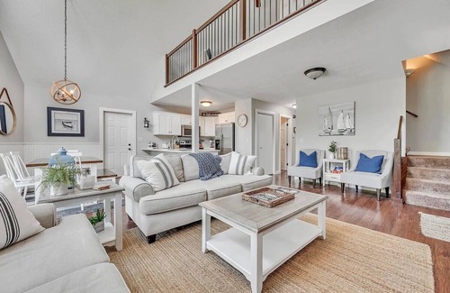 Arnolds Park Cabina | Anchors Away Getaway: Clean, sleeps 10, family fun, waterpark, fully stocked!