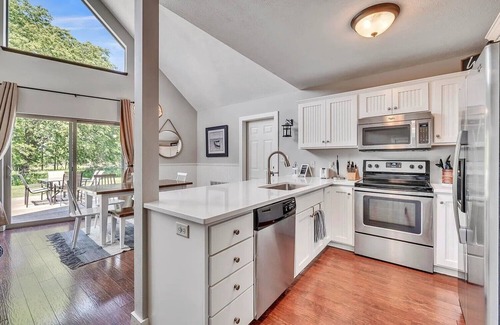 Arnolds Park Cabina | Anchors Away Getaway: Clean, sleeps 10, family fun, waterpark, fully stocked!