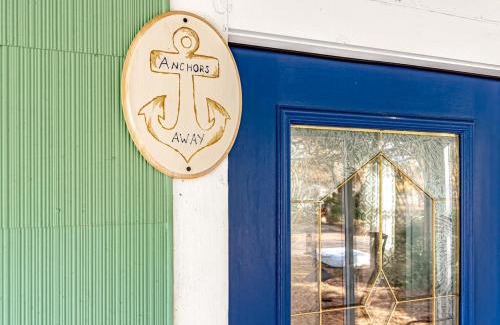 North Charleston Casa | Anchors Away in Park Circle with King Suite