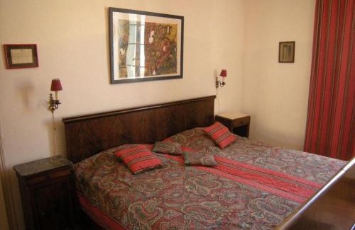 Ferrals-les-Corbieres Casa | "Ancien Cafe" with roof terrace and balcony